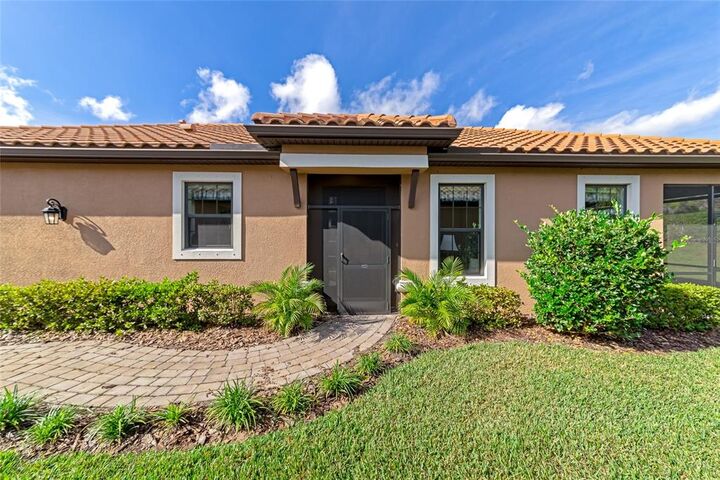 Property Photo:  10409 Highland Park Place  FL 34221 