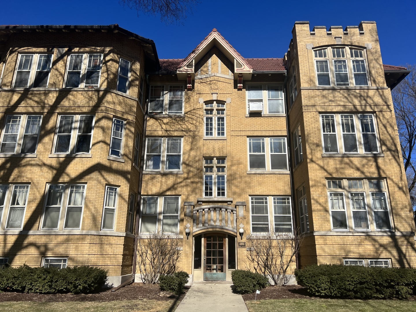 Property Photo:  38 Washington Boulevard 2E  IL 60302 