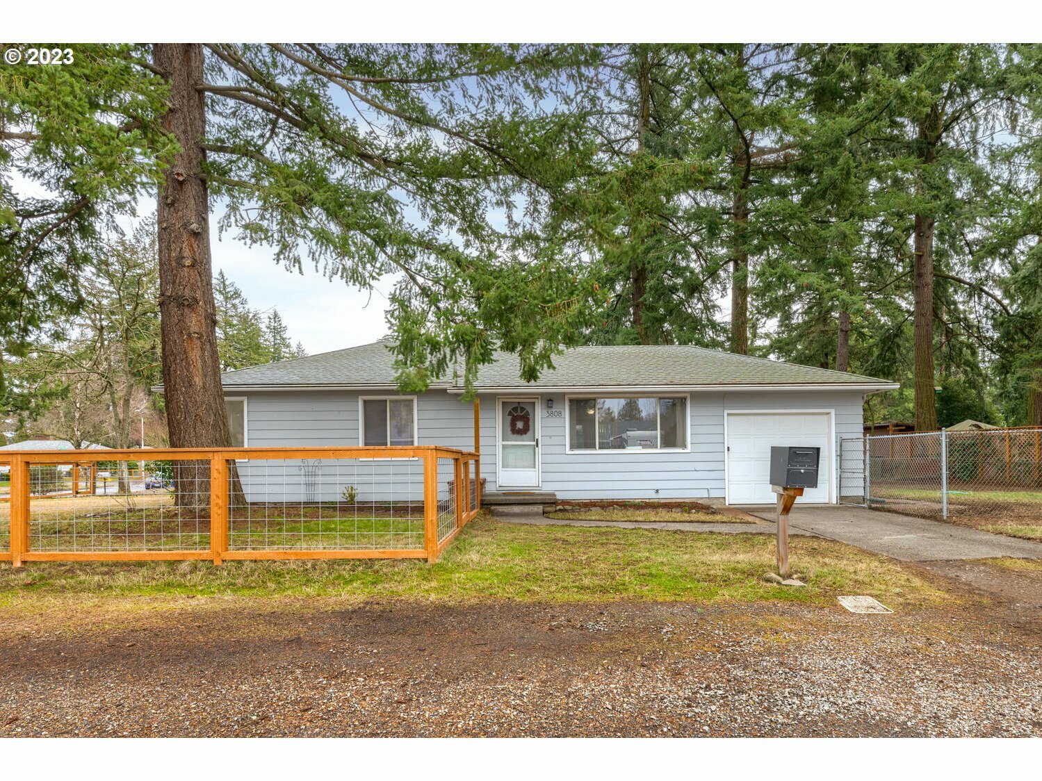 Property Photo:  3808 SE 115th Ave  OR 97266 