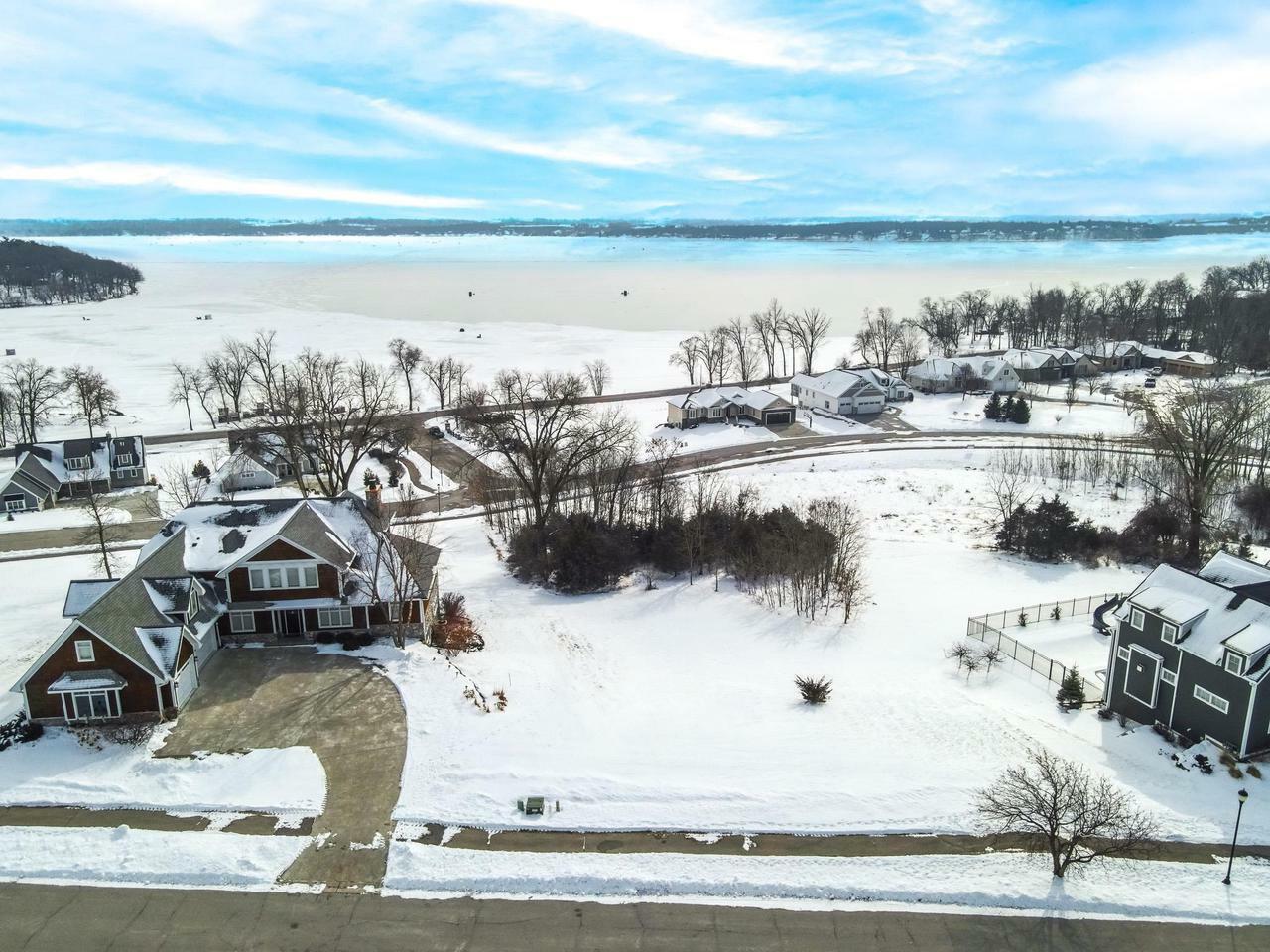 Property Photo:  447 Bluff St  WI 54941 