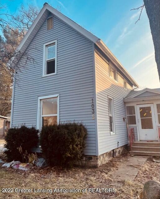 Property Photo:  1035 Williams Street  MI 49203 