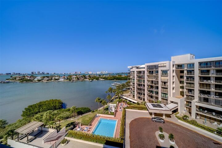 Property Photo:  6 Belleview Boulevard 705  FL 33756