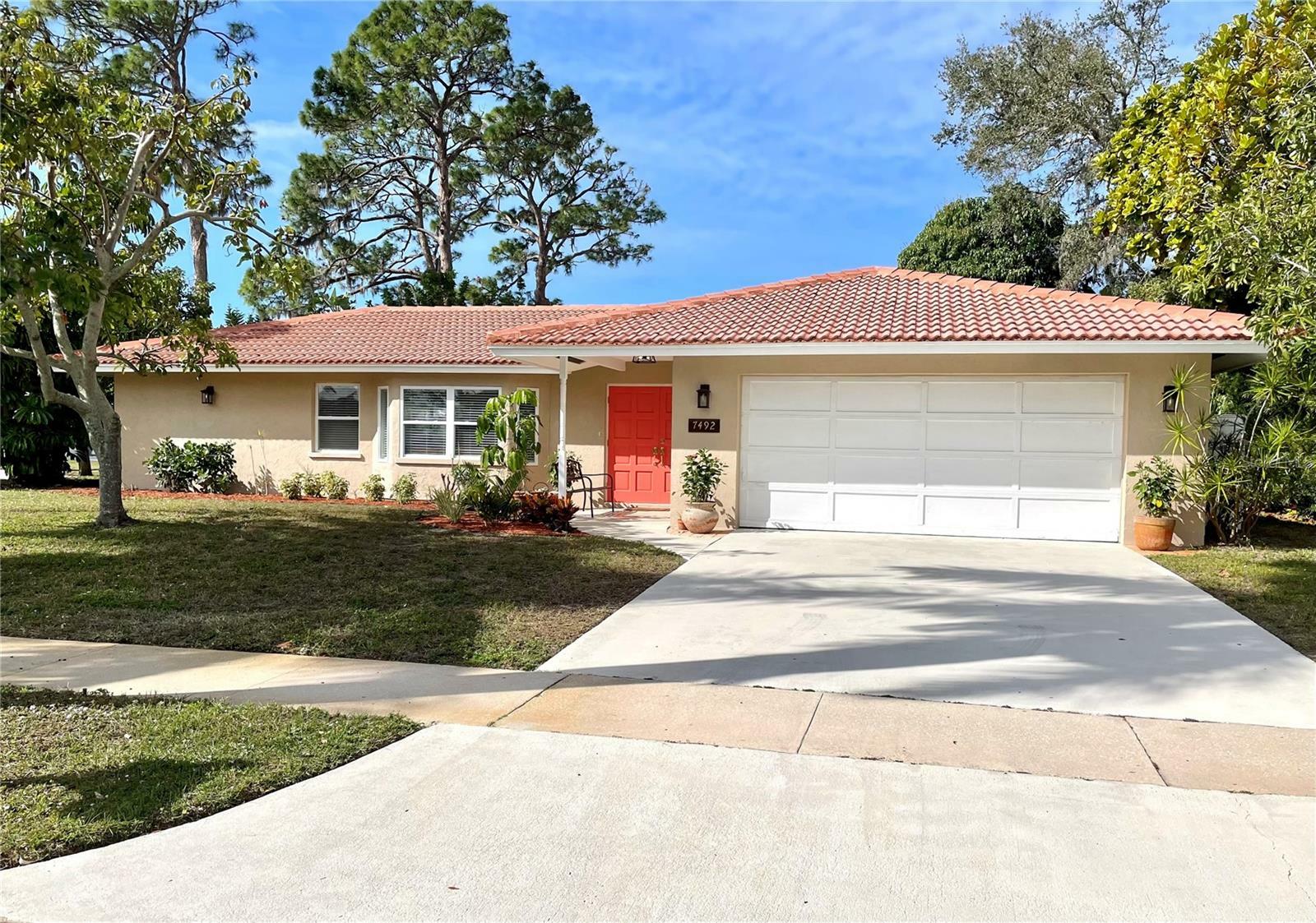 7492 Dickens Drive  Sarasota FL 34231 photo