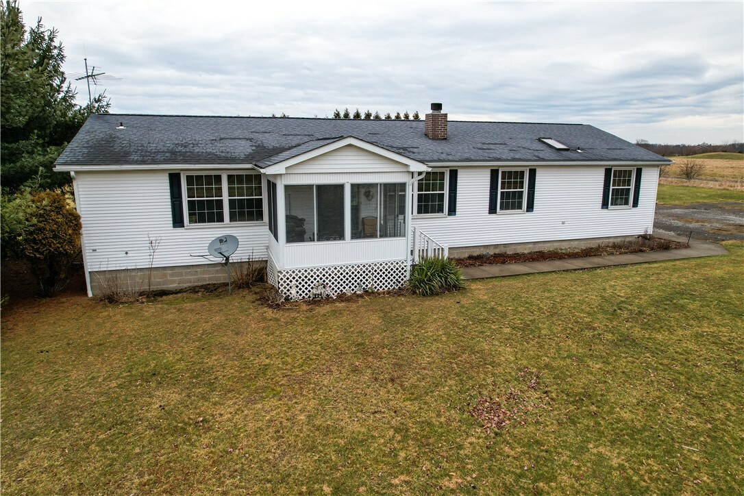 Property Photo:  226 Rieger Rd  PA 16001 