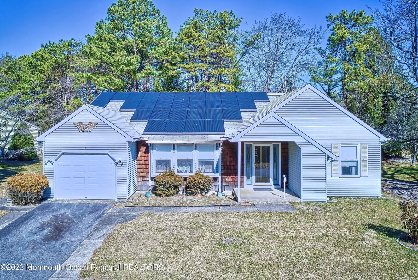 Property Photo:  2 Stonybrook Court  NJ 08759 