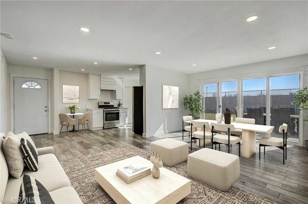 Property Photo:  3710 W Kingsway Avenue  CA 92804 