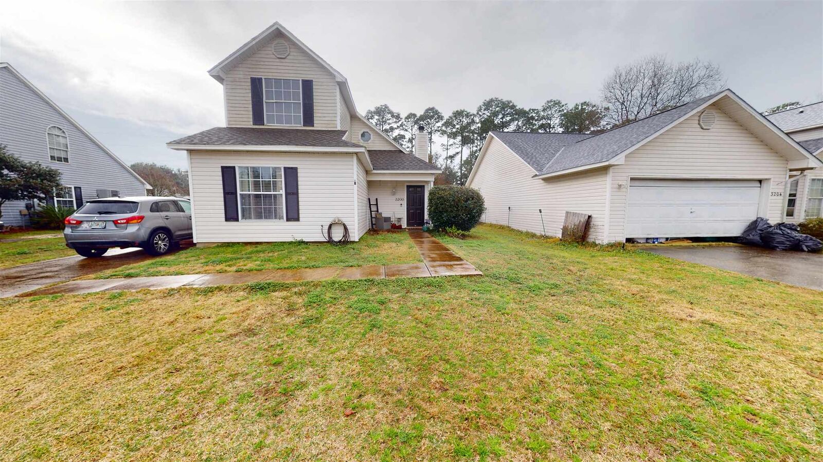 Property Photo:  3200 Birdseye Cir  FL 32563 