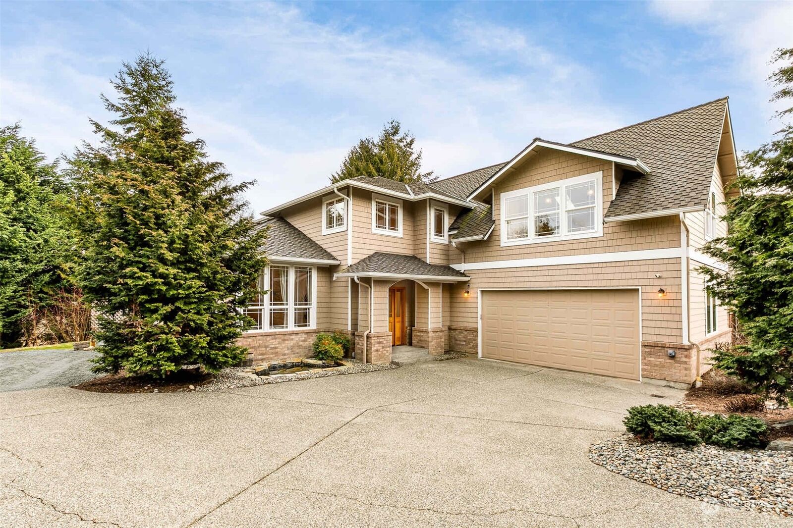 Property Photo: 3201 214th Place SW WA 98036