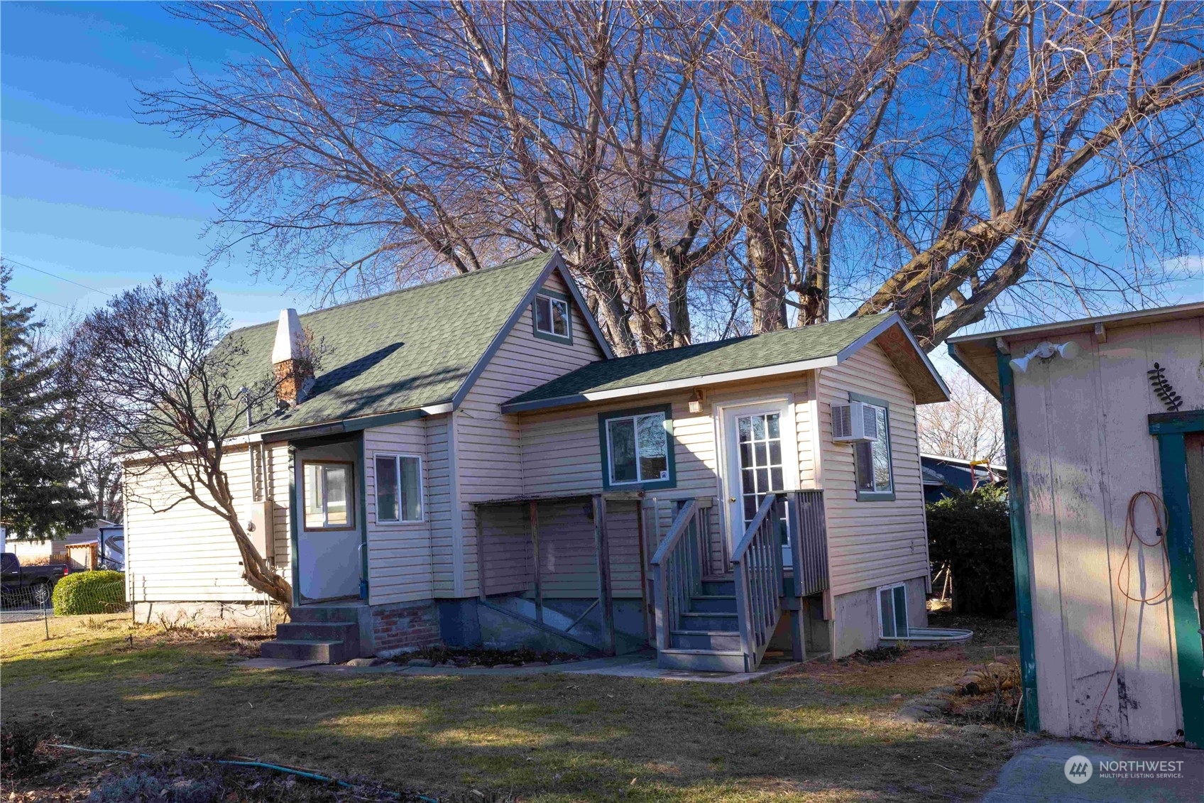 Property Photo:  1217 Walnut Street  OR 97862 