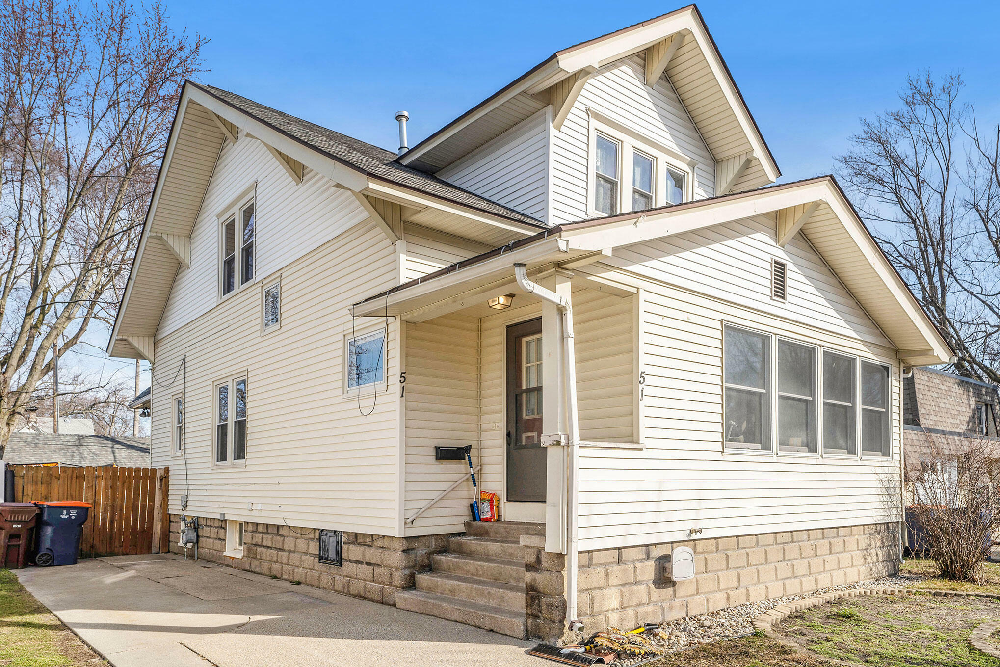 Property Photo:  51 E 20th Street  MI 49423 