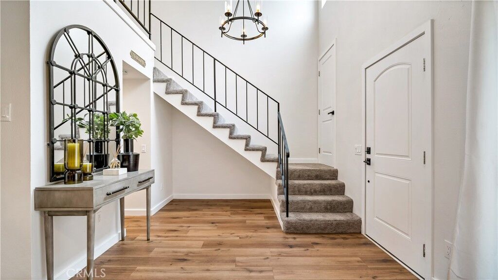 Property Photo:  1677 S Heritage Circle B  CA 92804 