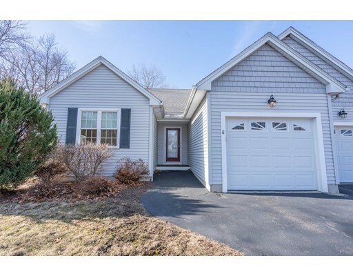 Property Photo:  8 Candlewood Dr 8  MA 01562 