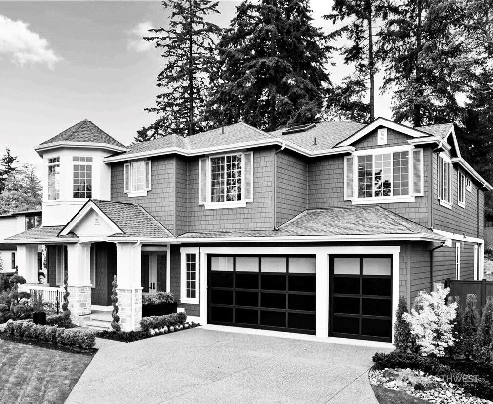 Property Photo:  1421 4th Drive  WA 98033 