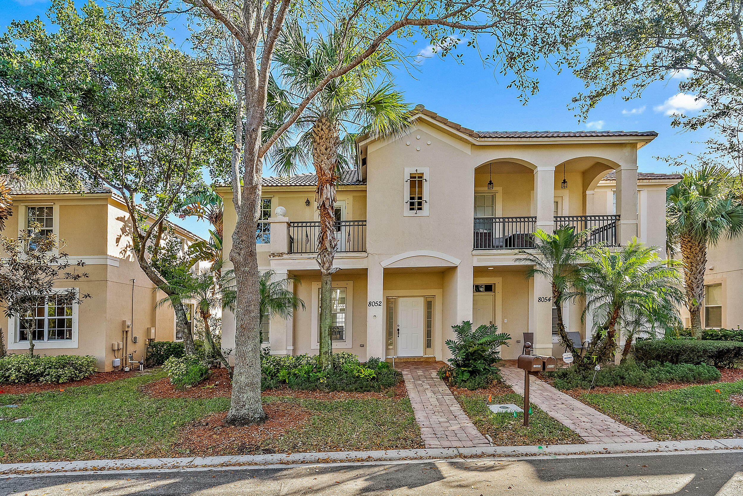 Property Photo:  8052 Murano Circle  FL 33418 