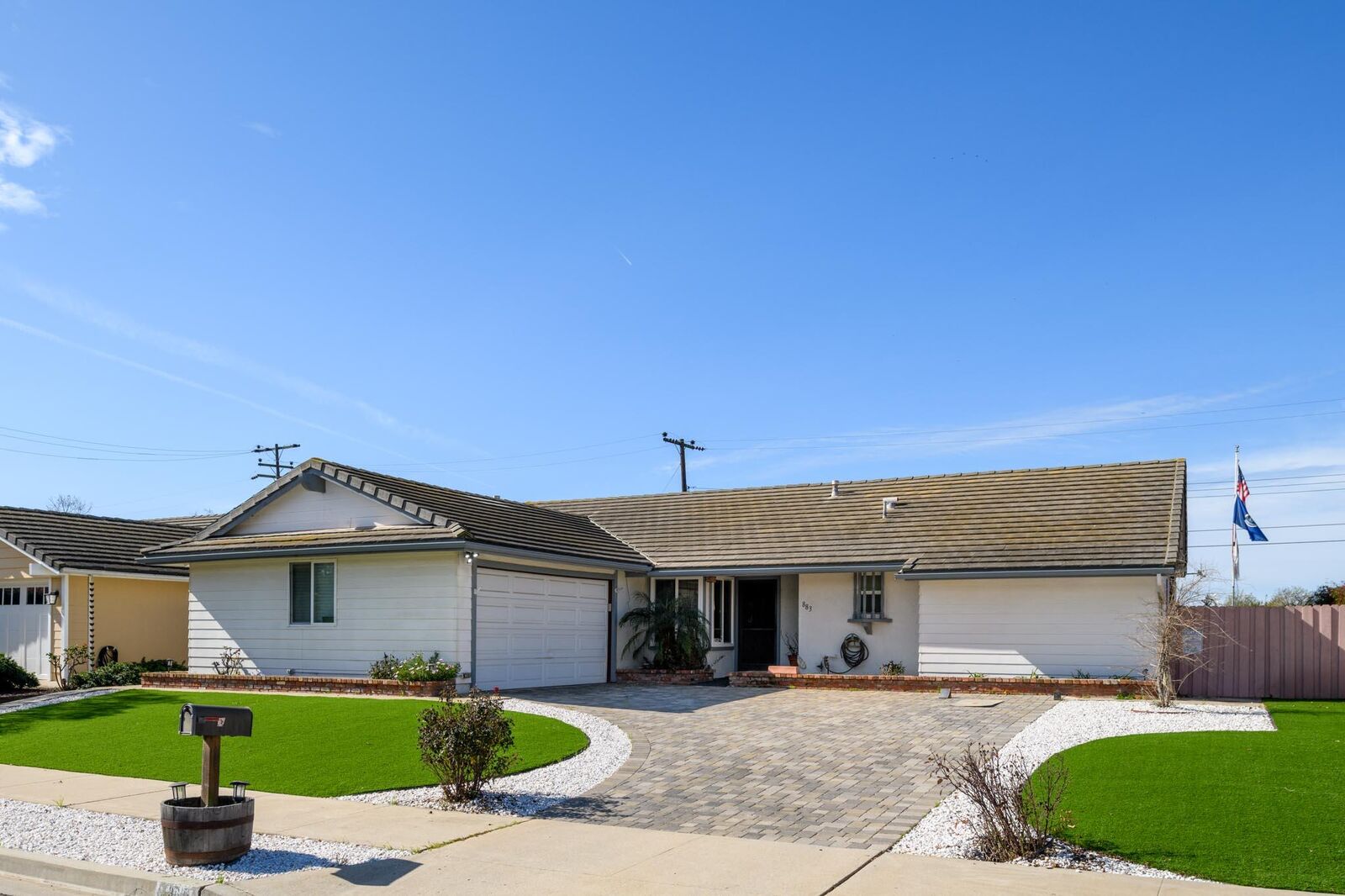 Property Photo: 883 Gwyne Avenue CA 93111