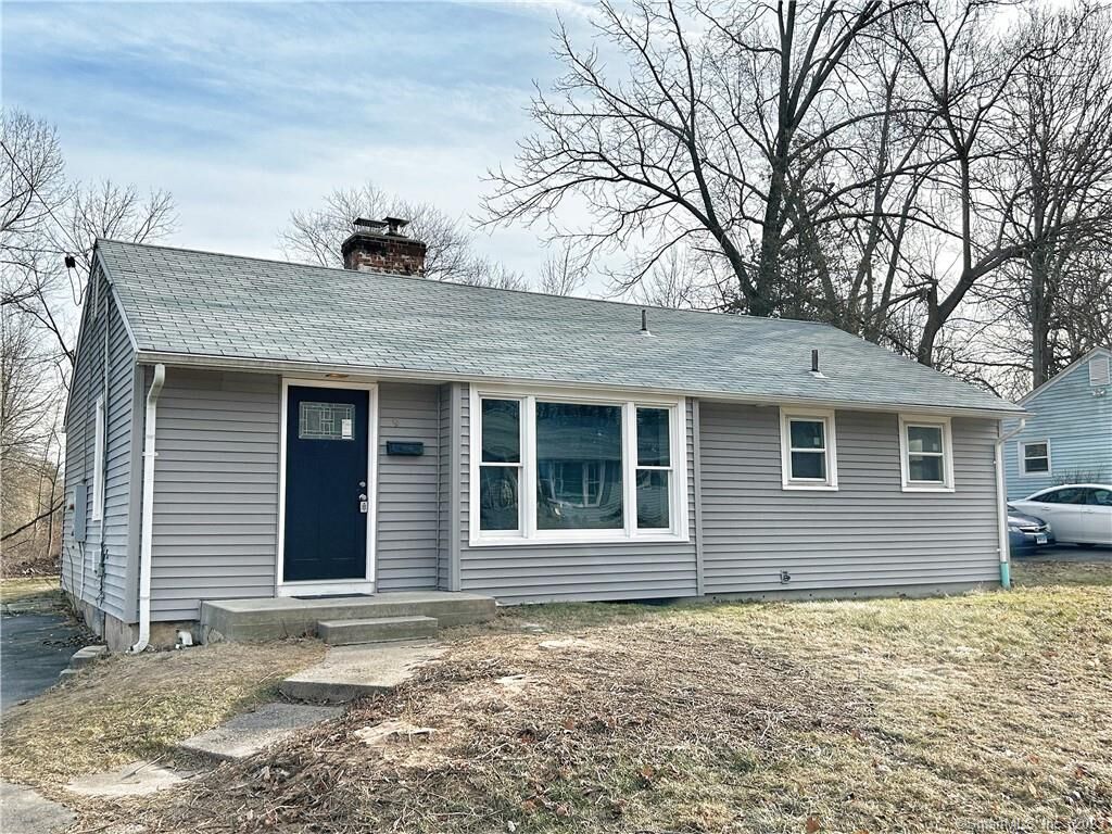 Property Photo: 9 Beach Road CT 06002