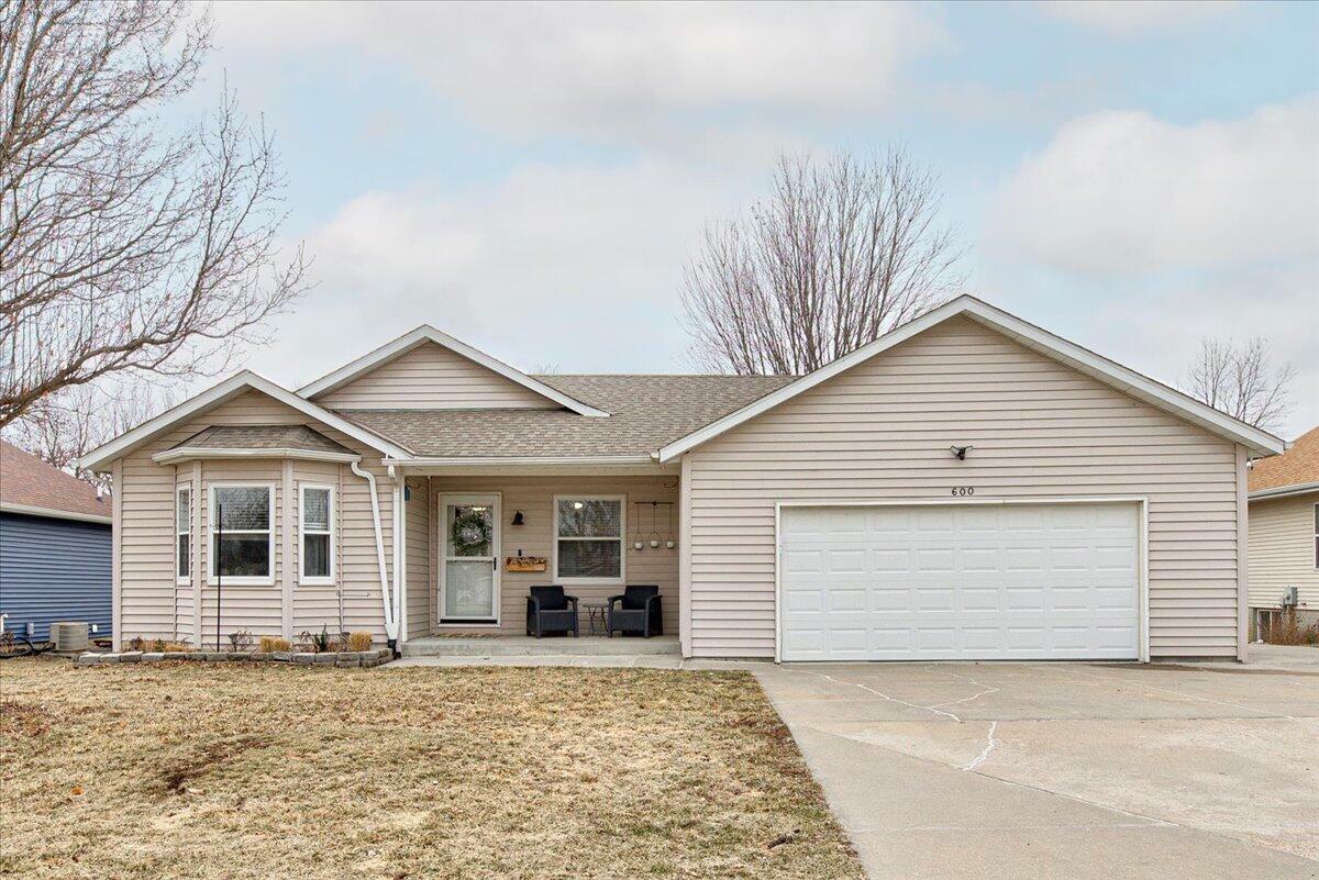 Property Photo: 600 Highway St Street IA 51576