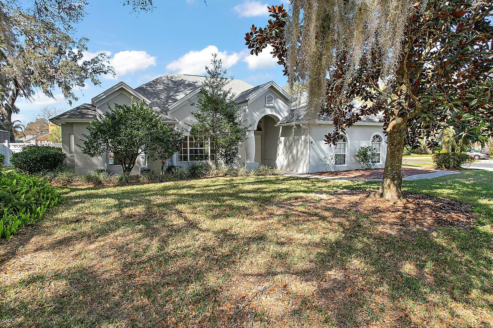 Property Photo:  34253 Woodridge Lane  FL 32736 