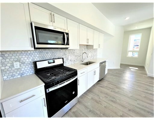 Property Photo: 302 Broadway 201 MA 02149