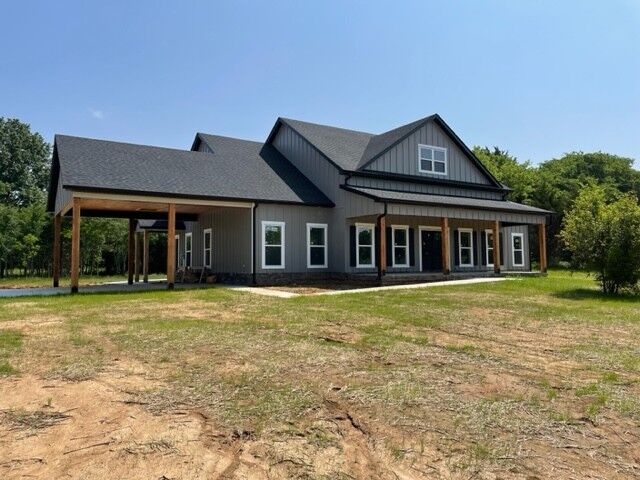 Property Photo:  4470 Hwy 41A N  TN 37060 