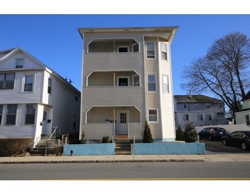Property Photo:  197 Canterbury St  MA 01603 