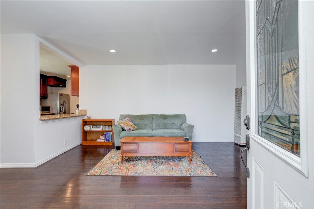 Property Photo:  9607 Hoback Street  CA 90706 