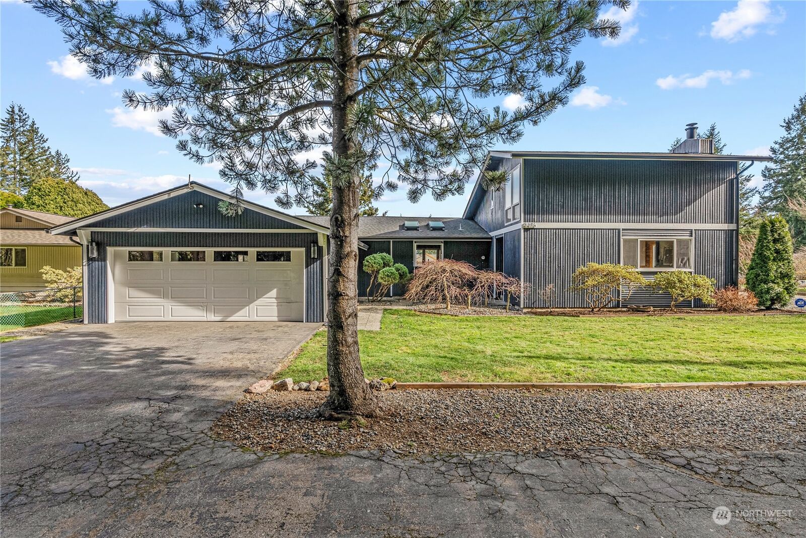 Property Photo:  4436  331st Avenue SE  WA 98024 