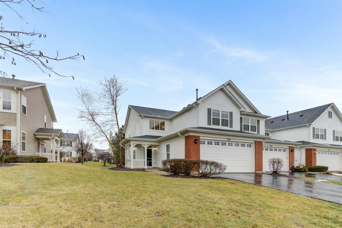 Property Photo: 380 Risen Star Lane 380 IL 60543