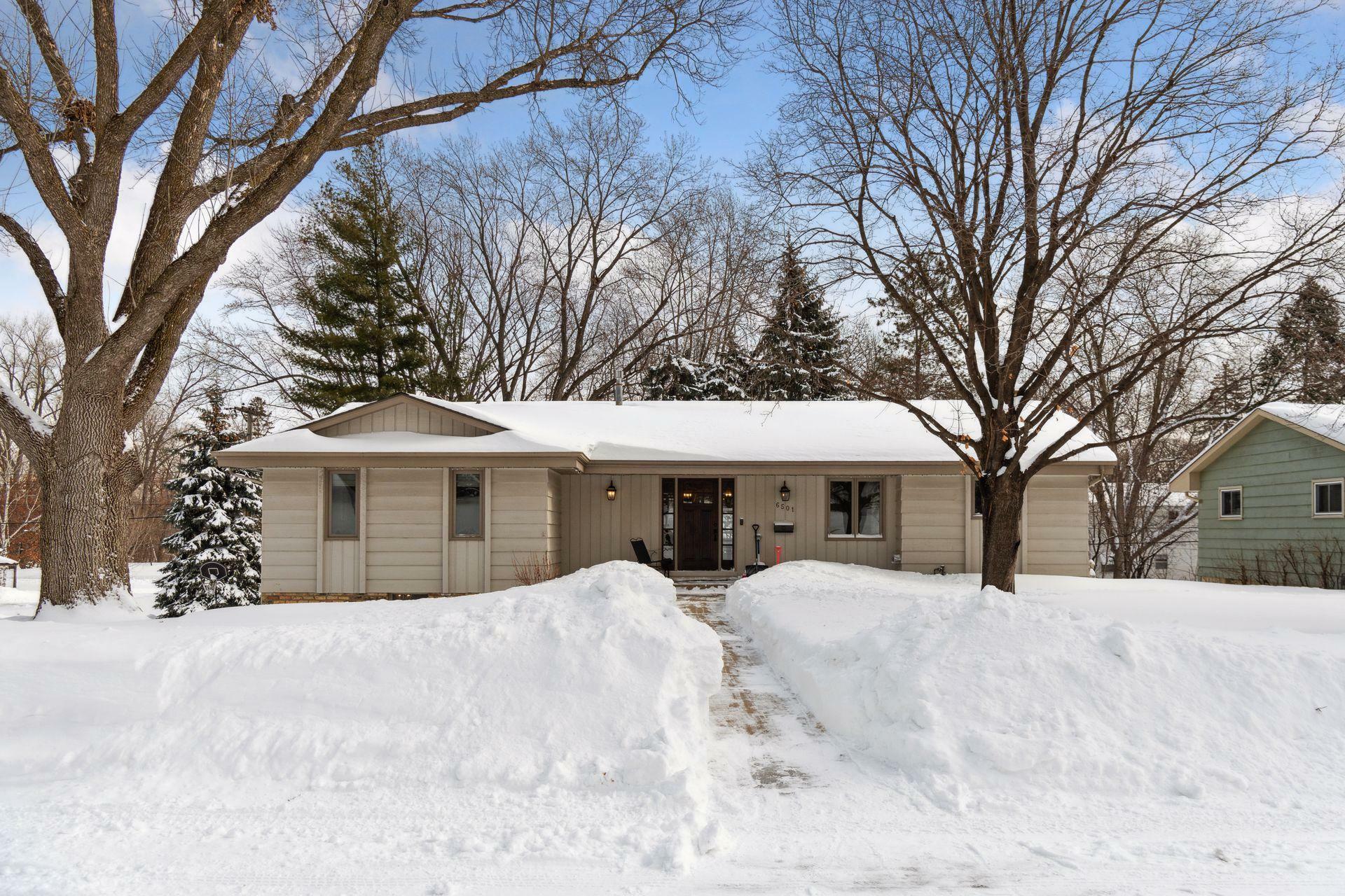 Property Photo:  6501 Parnell Avenue  MN 55435 