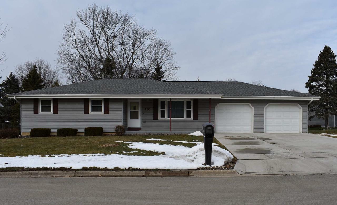 Property Photo:  110 East Hubert St  WI 53534 