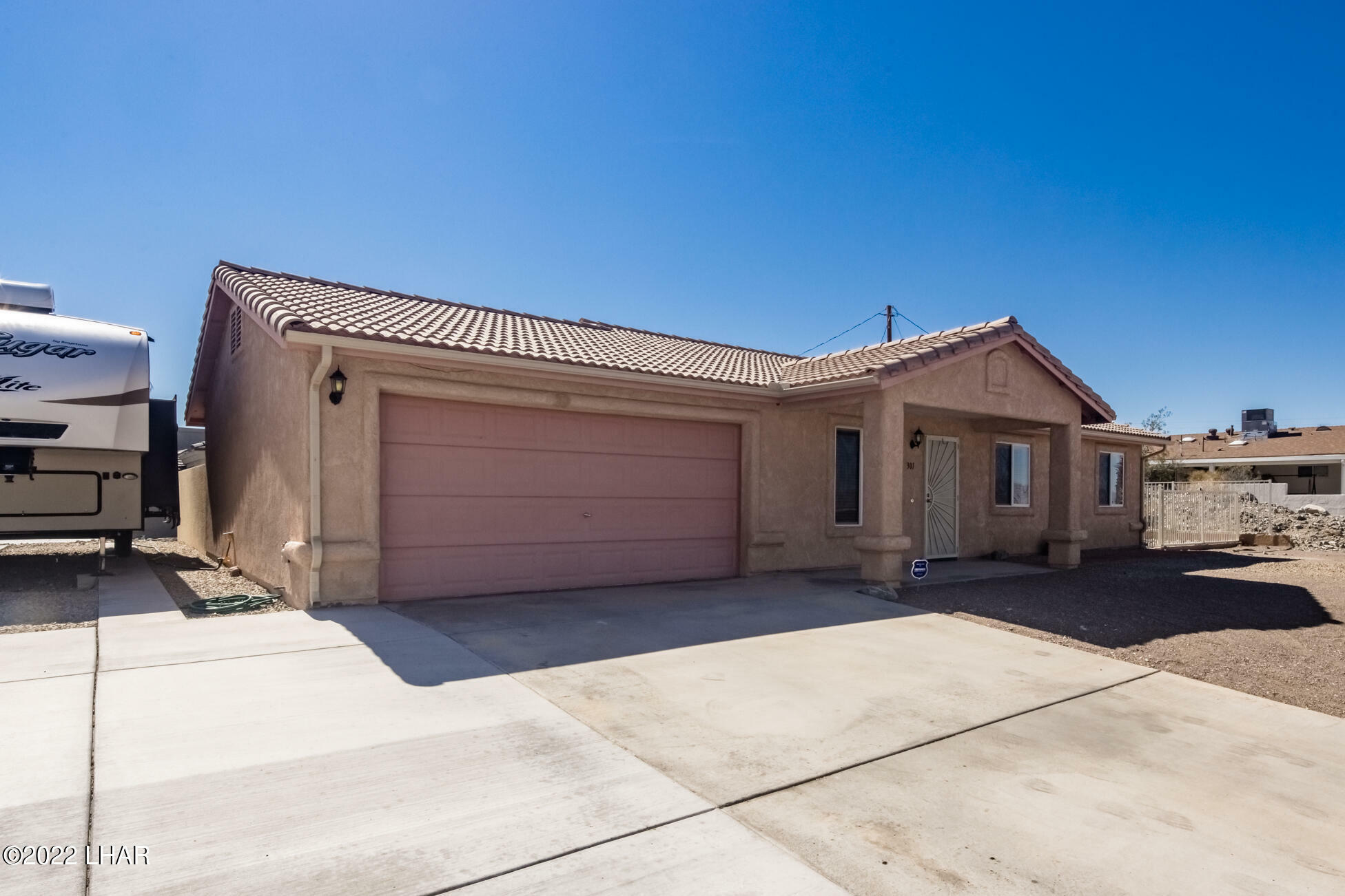 Property Photo:  301 Hound Dr  AZ 86404 