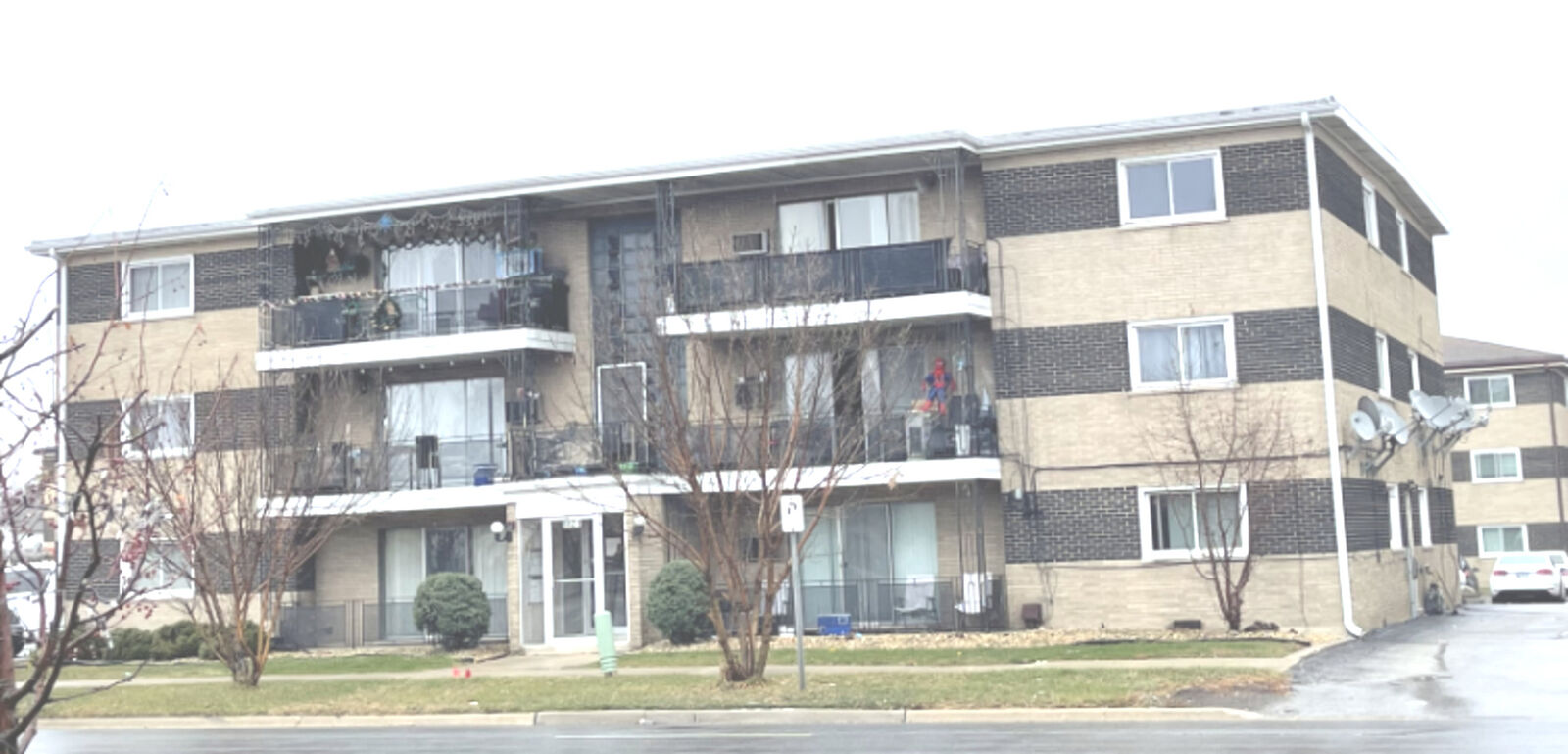 Property Photo:  9421 S Roberts Road 1ne  IL 60457 