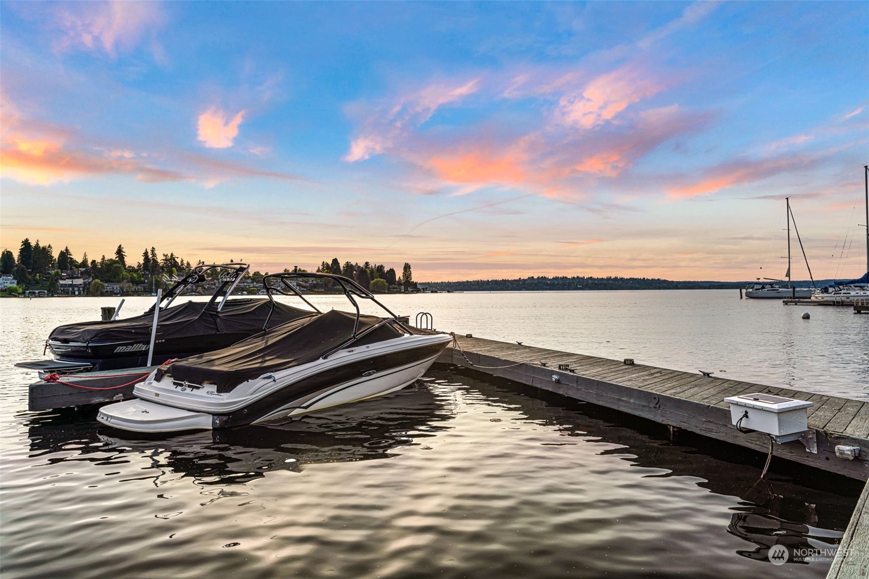 Property Photo:  4511 Lake Washington Boulevard NE 2  WA 98033 