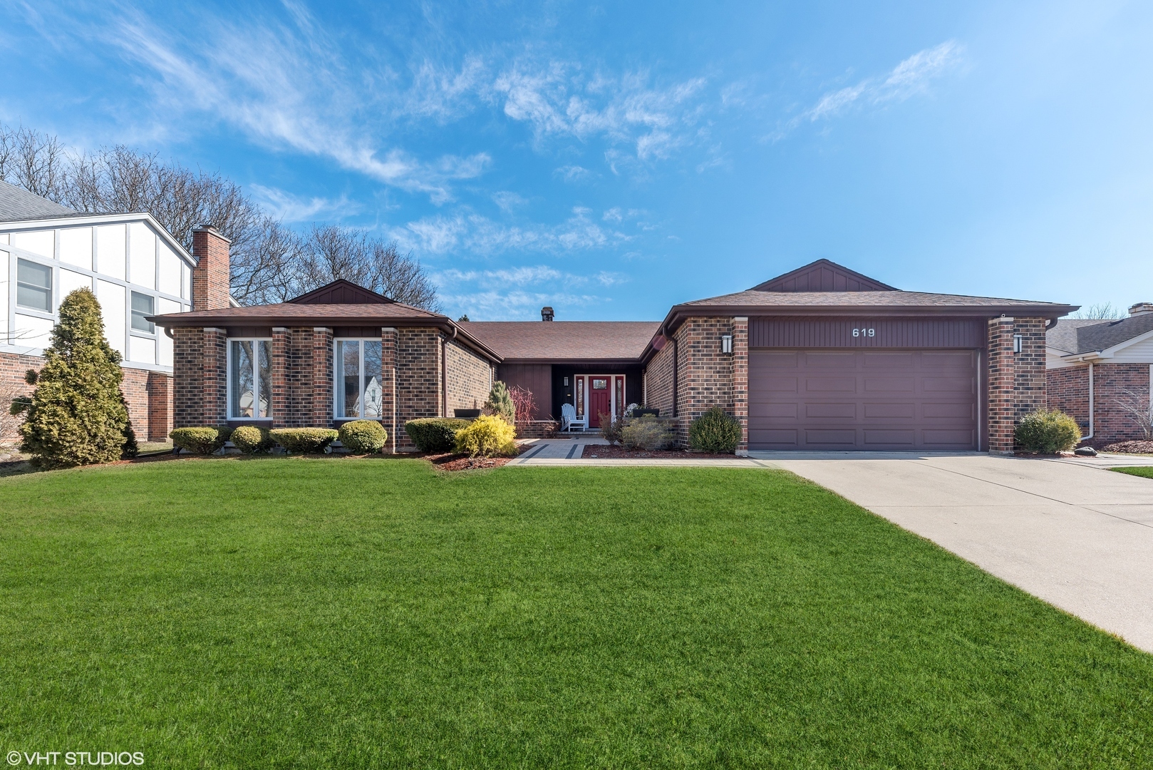 Property Photo:  619 N Dryden Avenue  IL 60004 