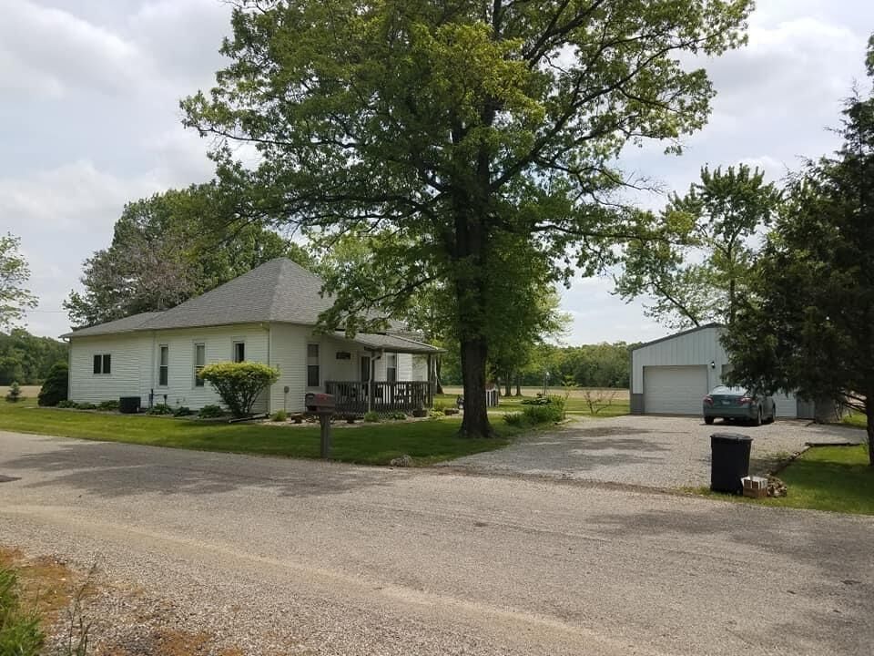 Property Photo:  1534 E 600th Road   62420 