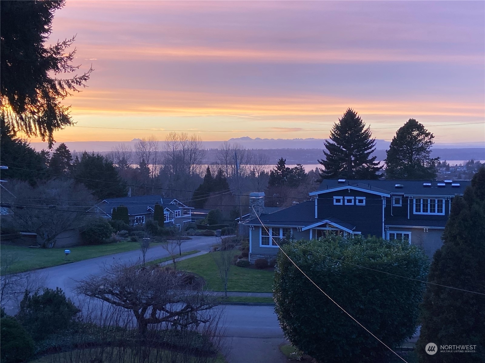 Property Photo: 7710 115th Place NE WA 98033
