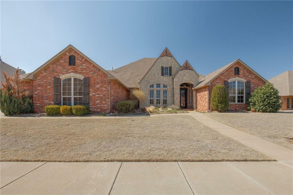 Property Photo: 18705 Chestnut Oak Drive OK 73012