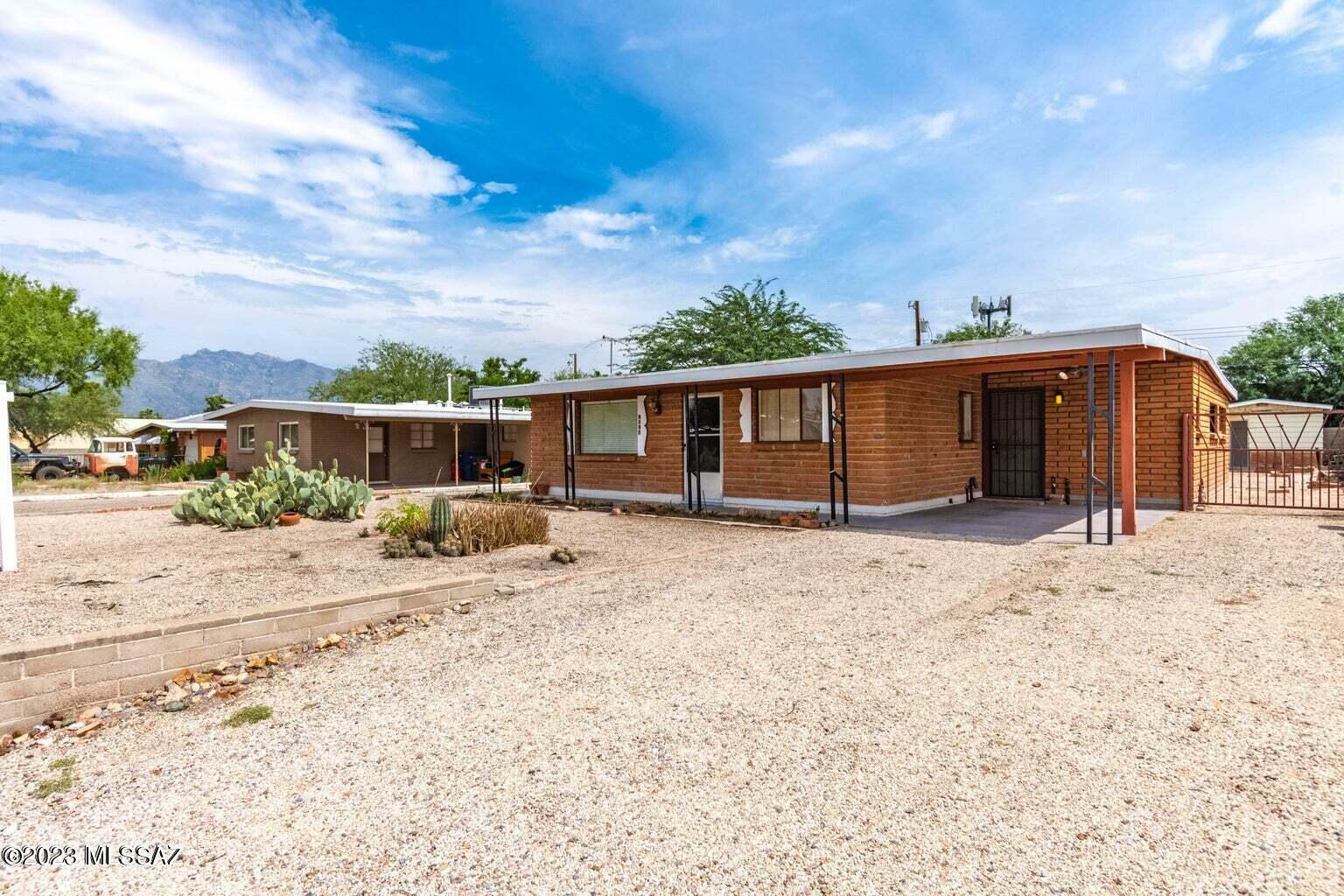 Property Photo:  2924 N Venice Avenue  AZ 85712 