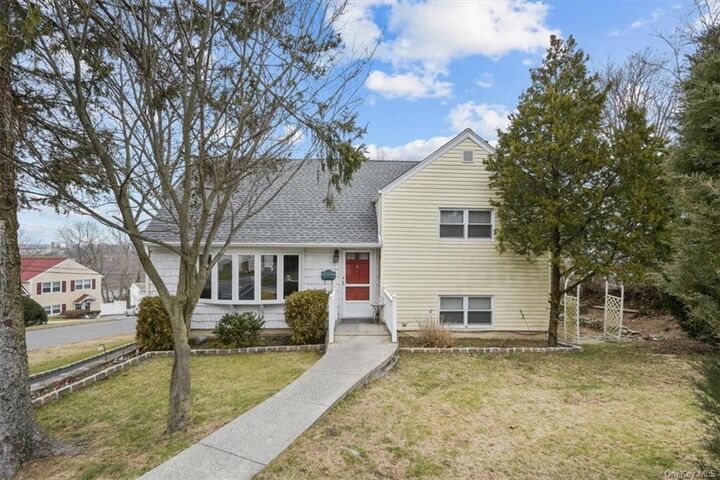 41 Dexter Road  Yonkers NY 10710 photo