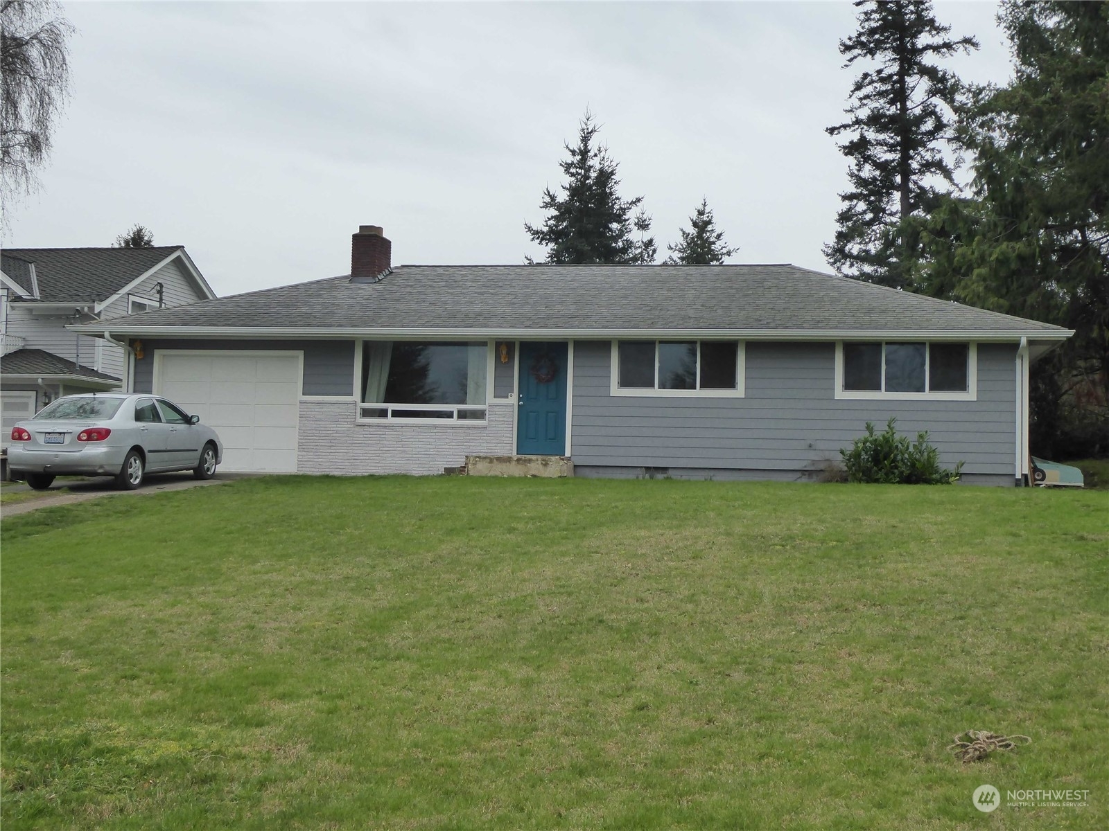 Property Photo:  1401 38th Street  WA 98221 