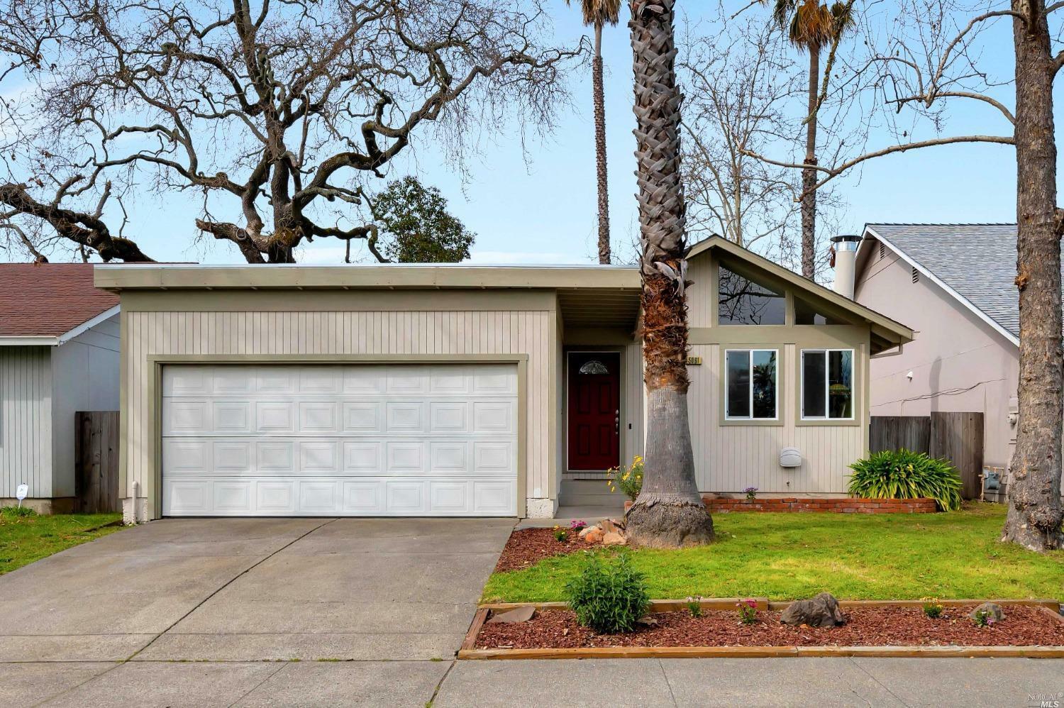 Property Photo:  5061 Oak Park Way  CA 95409 