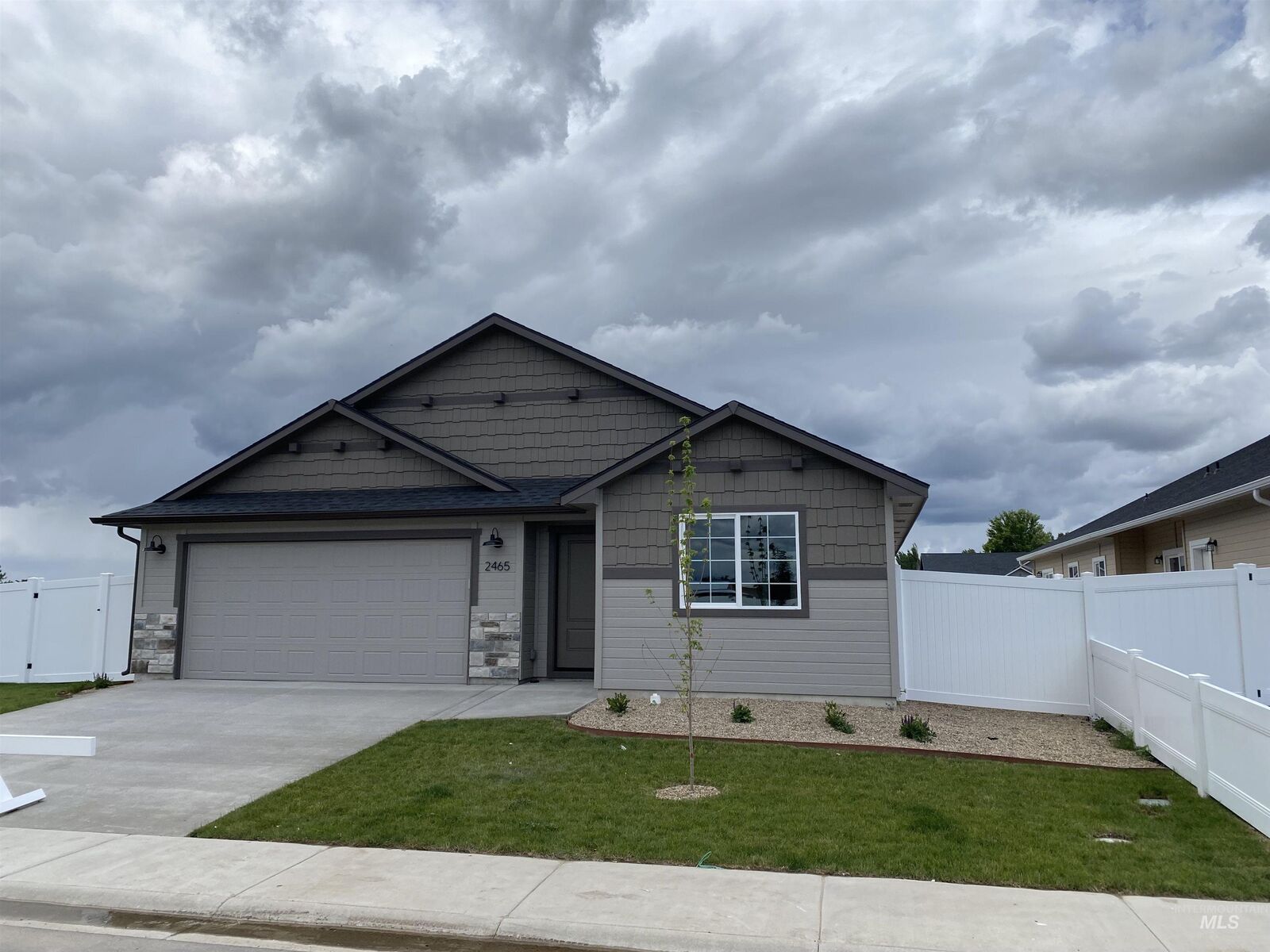 Property Photo: 2465 Torrey Pines Ct ID 83661