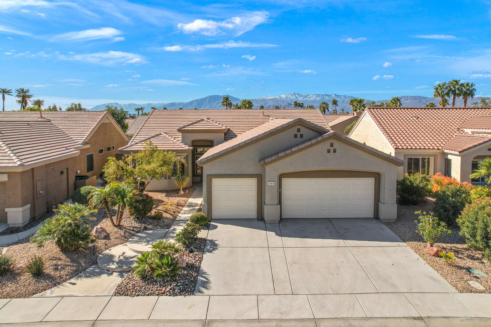 Property Photo: 78829 Canyon Vista CA 92211
