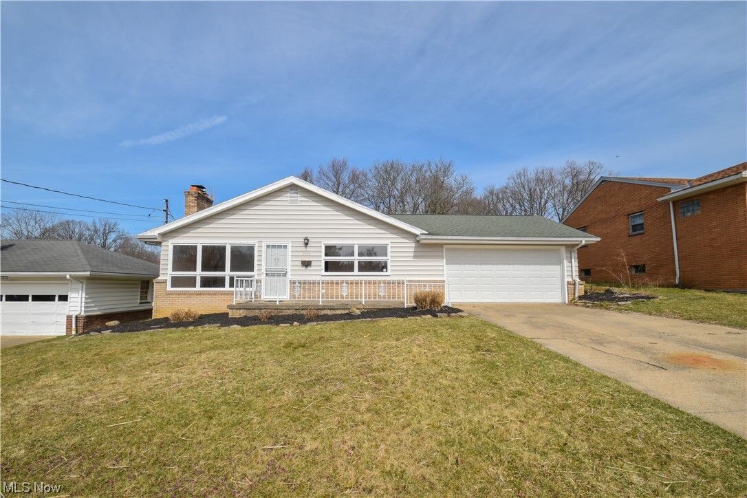Property Photo:  2964 Bernadette Avenue  OH 44509 