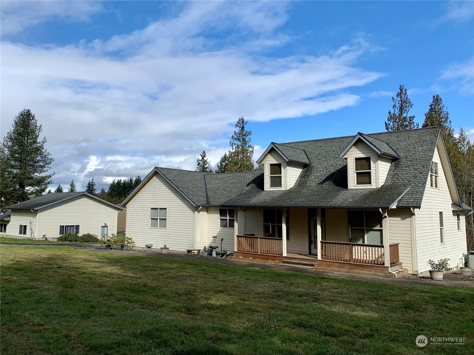 Property Photo:  5265 Columbia Heights Road  WA 98632 