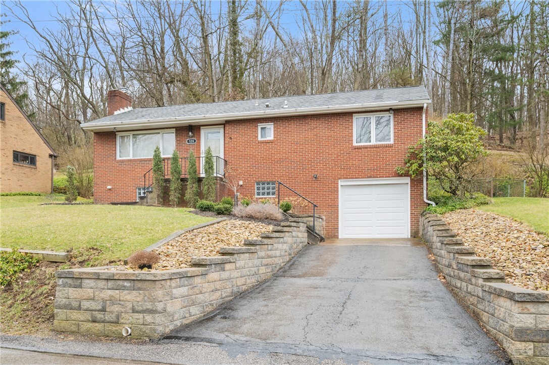 Property Photo:  128 Kentzel Rd  PA 15237 