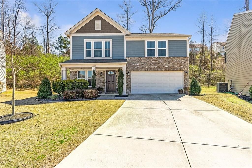 Property Photo:  1607 Garden View Drive  GA 30518 