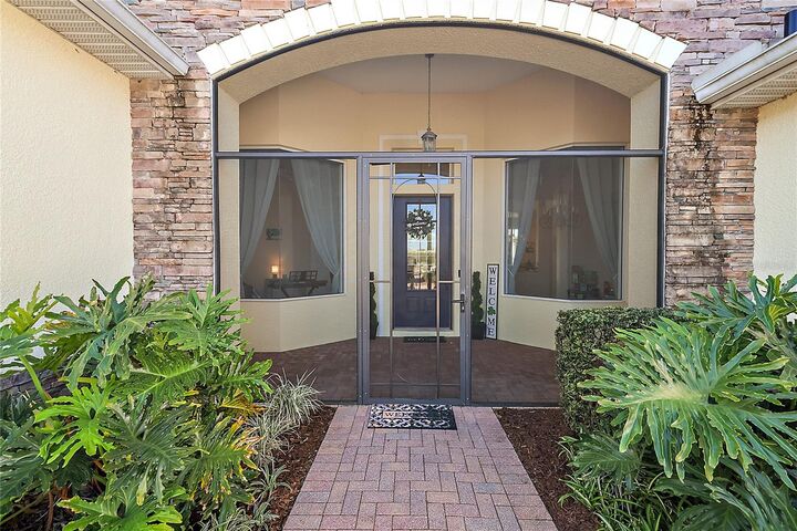 Property Photo:  5416 Emerald Bay Lane  FL 32159 