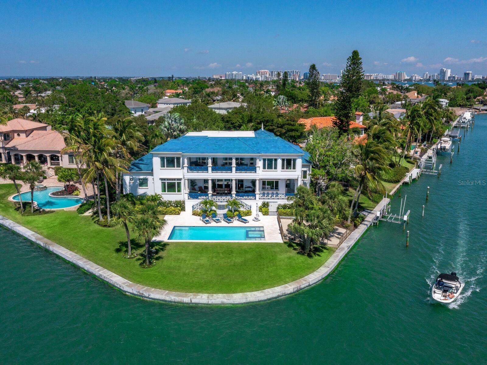 Property Photo: 626 S Owl Drive FL 34236