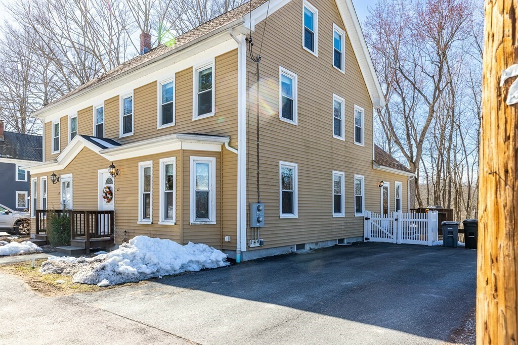 23 High St 23  Pepperell MA 01463 photo